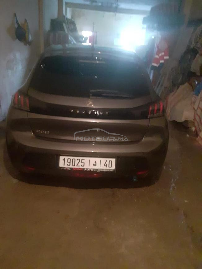 Peugeot 208 Diesel Manuelle 2023 à Tanger