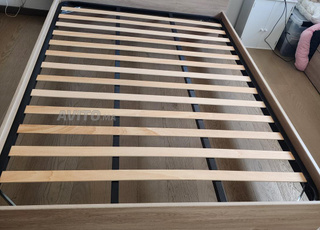 Lit et Sommier 140X190 ETAT NEUF