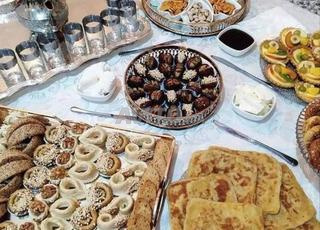 عاملة منزل طباخة مربية