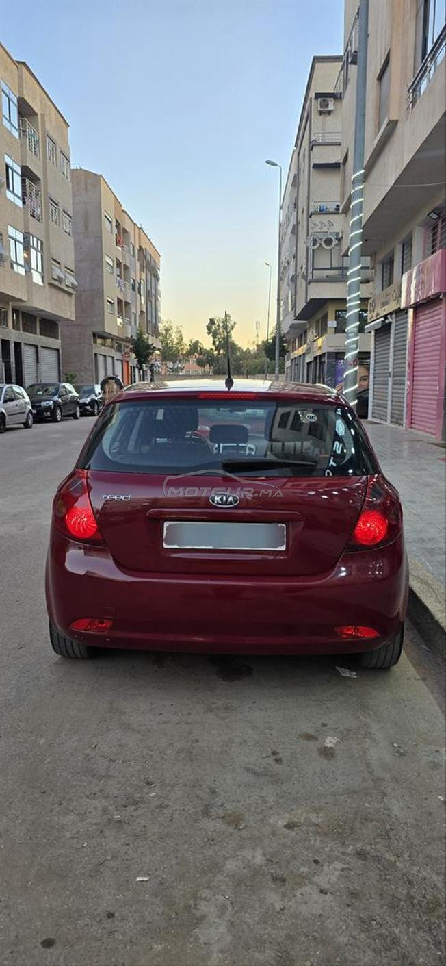 Kia Ceed 2010 avec des housses originales
