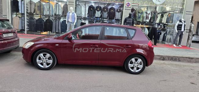 Kia Ceed 2010 avec des housses originales