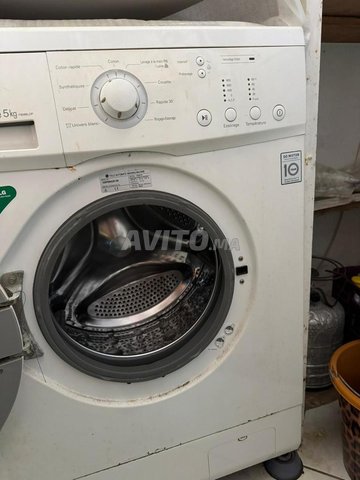 غسالة ملابس LG 5 كجم