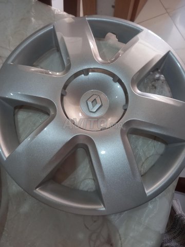 4 أغطية جنوط جديدة قياس 15 بوصة رونو أصلية فرنسا