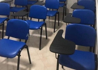 Chaise ISO avec écritoire