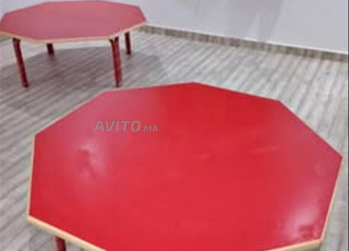 Mobilier crèche table et chaise