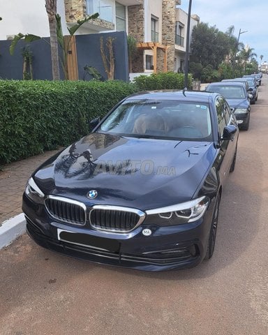 Bmw serie 5 finition sport line premiere main