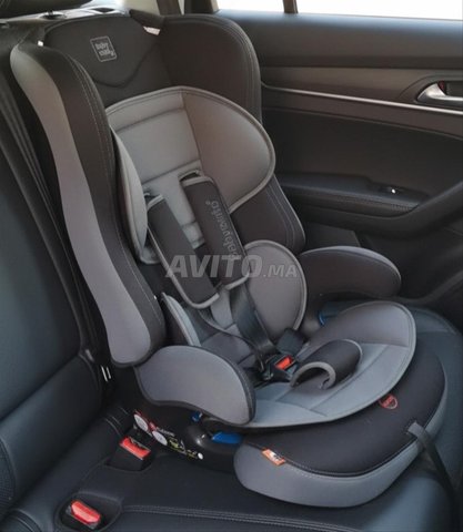 مقعد سيارة للأطفال من 9 إلى 36 كجم