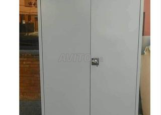 خزانة معدنية