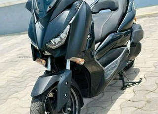 Yamaha Xmax 300