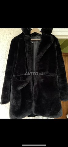 معطف نسائي كاينة في الحسيمة