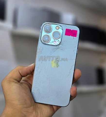 IPhone 13 PRO - Dos cassé