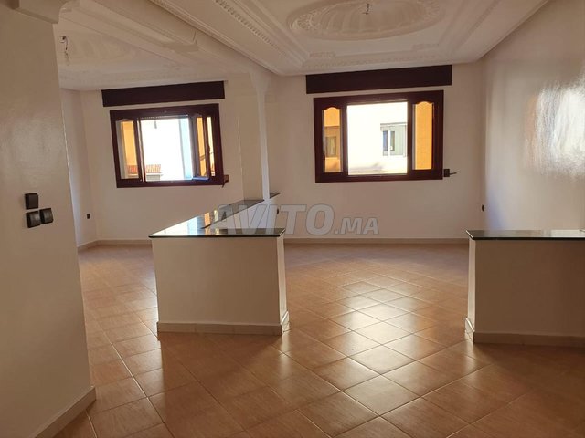 APPARTEMENT Á LOUER