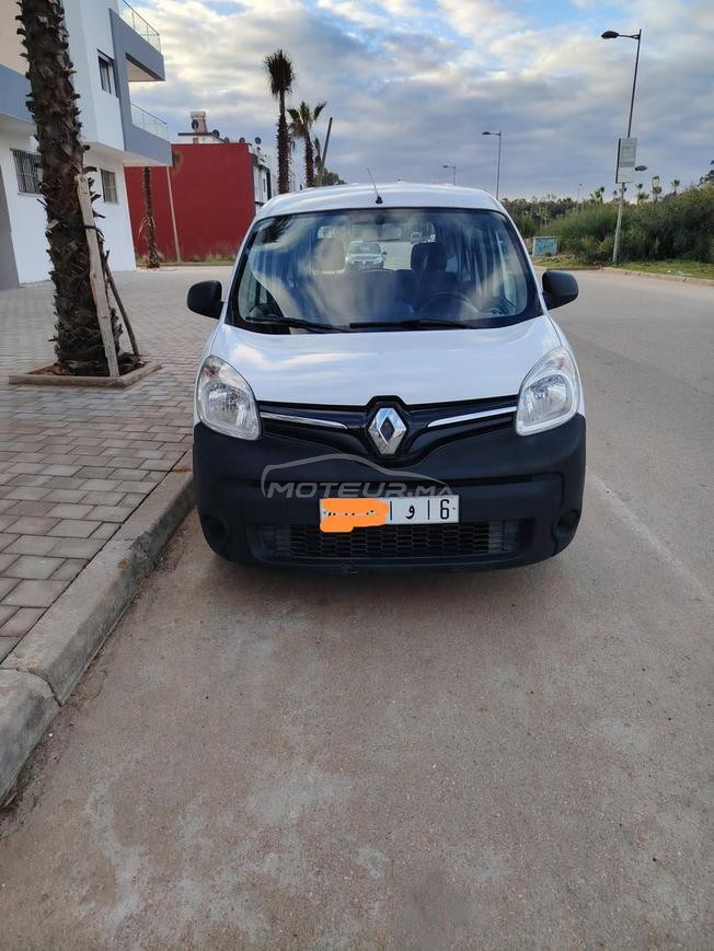 voiture Renault kango 
