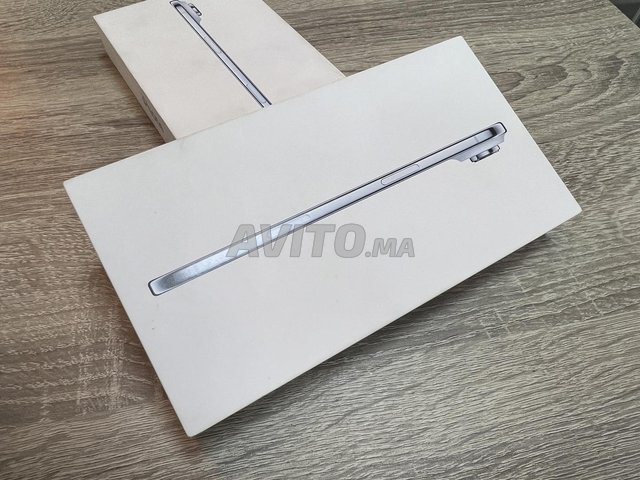 جديد ايفون 17 AIR 256G أزرق / LBI3 FMA7AL