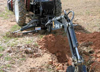 Chargeur arrière tracteur