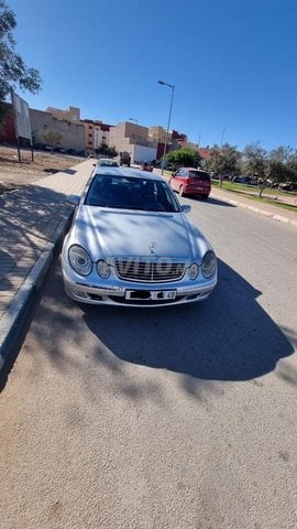 مرسيدس بنز الفئة E 211 220 ديزل يدوي