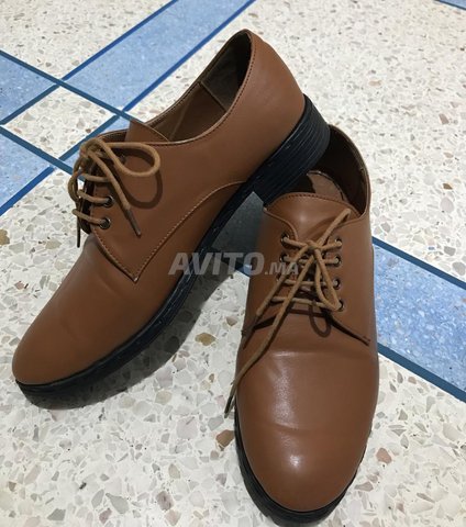 ديربي بسيط نسائي مقاس 39 (أكثر لمقاس 38)