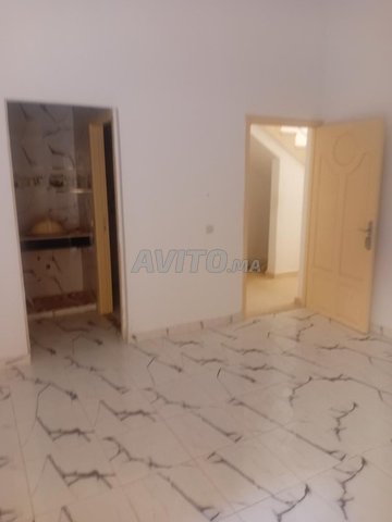 Kersouniya propre et bien réparée dans le quartier Nasr à louer