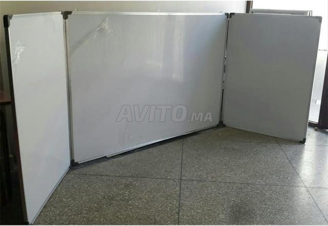 Tableau Scolaire disponible Chaise iso