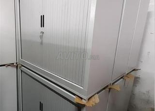 خزائن معدنية بستائر