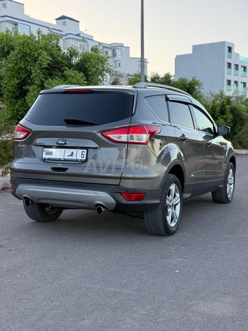 Ford Kuga ديزل يدوي 2014 في الحسيمة