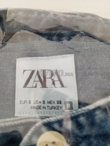 قميص زارا أصلي مقاس S