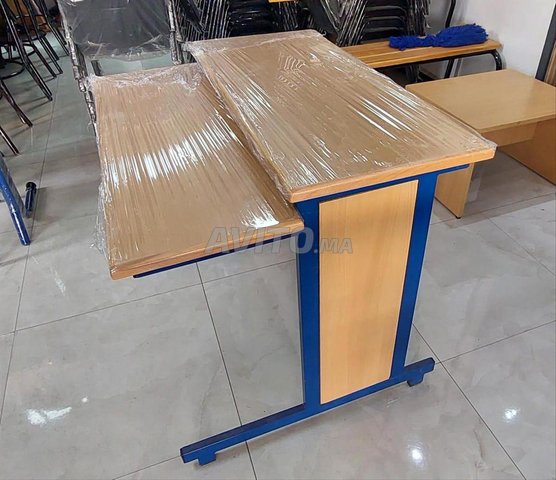 Mobilier haut de gamme / Équipements scolaires