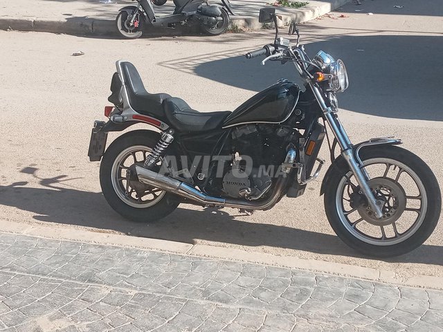 هوندا تشادن 750