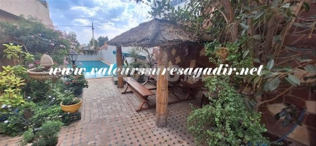 فيلا مع مسبح لعقد لمدة 12 شهرًا