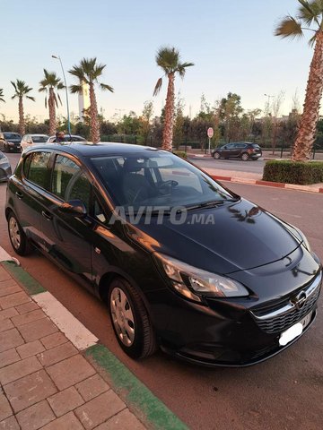 Opel Corsa Essence 2016