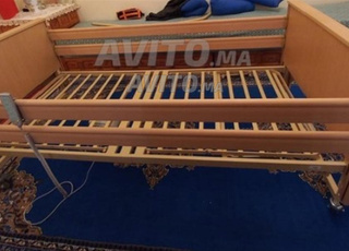 Lit médicalisé électrique