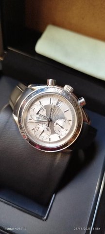 Omega speedmaster كرونوغراف أوتوماتيكي