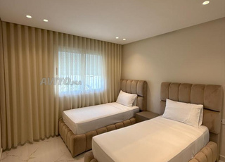 Appartement vue mer & montagne. Location Mensuelle