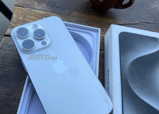 iphone 15 pro 256gb oficiel 91 état de Batrie