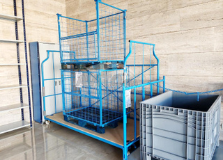 حاوية متنقلة قابلة للتكديس - 600 كجم