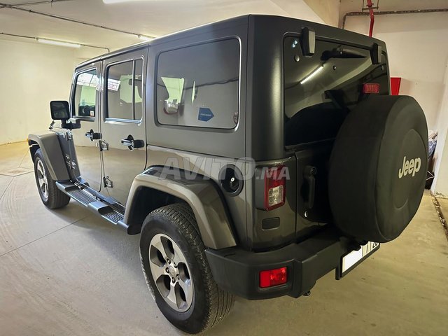 جيب رانجلر صحارى 78.000 كم 2018 هيكل طويل