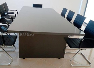 Table de Réunion – 6 à 10 Personnes