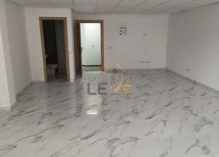 مكتب بلاتو متميز للإيجار في قلب كيليز