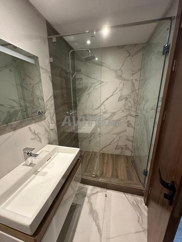 Luxueux 2chambres neuf et meublé 256 m² à CFC - 2