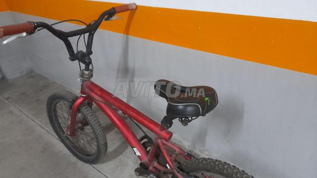 Vélo tout terrain en état moyen - 2