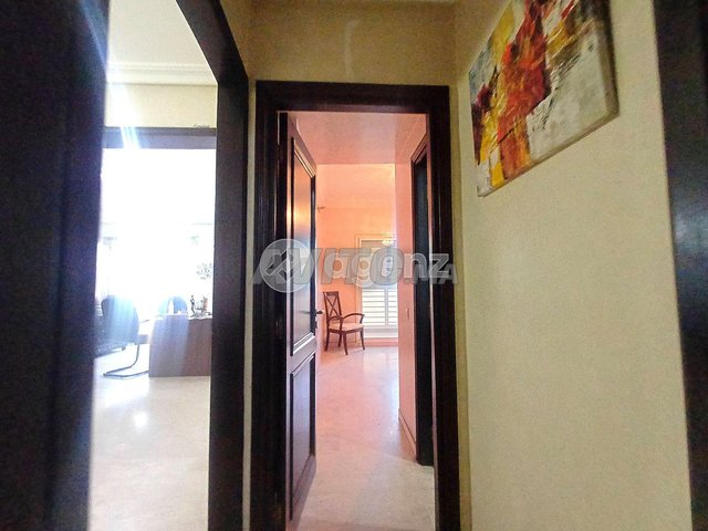 CMN-ME-1673 - شقة للبيع في مرس السلطان