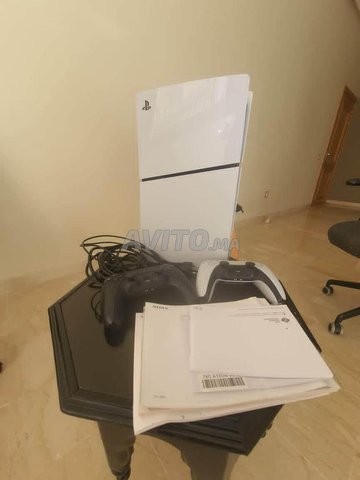 بلاي ستيشن 5 ديجيتال 3 أشهر بلاي ستيشن بلس 2 يد تحكم زائد 3 ألعاب