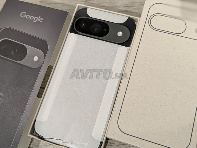 NEUF GOOGLE PIXEL 9 NORMAL 128GB / LBI3 FMA7AL