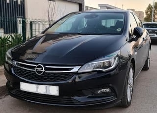 Astra 2018 1ere main peinture d'origine Casablanca