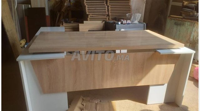 Bureau des bureaux avec pack chaises mmm