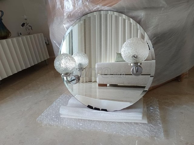 مرآة حمام دائرية