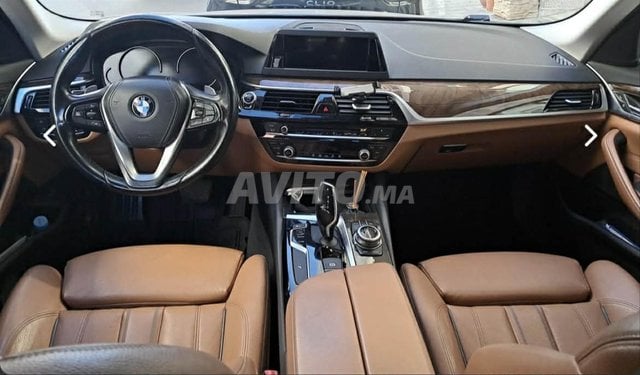 BMW الفئة الخامسة ديزل أوتوماتيكية 2017 في الدار البيضاء