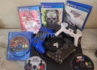 Ps4 Pro 1Tera en très bon état avec 6 Jeux CD
