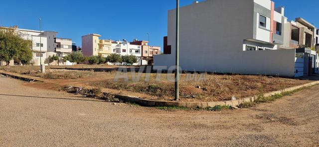 بقعة أرضية لبناء فيلا بواجهتين - 2