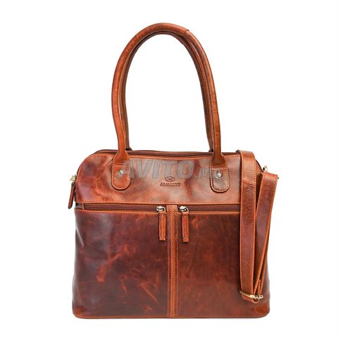 Sac en cuir véritable pour femme.